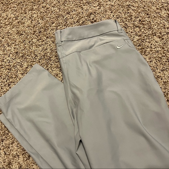 Nike Pants - Size 6 Nike Womens Golf Pants